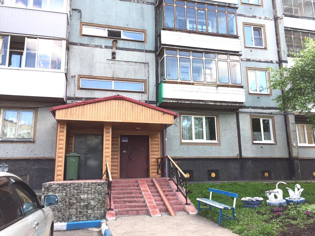 Apartment Tsiolkovskogo 27 Novokuznetsk Dış mekan fotoğraf